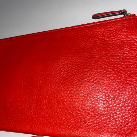 Michael Kors large wristlet orange/red - Picture 9 of 9